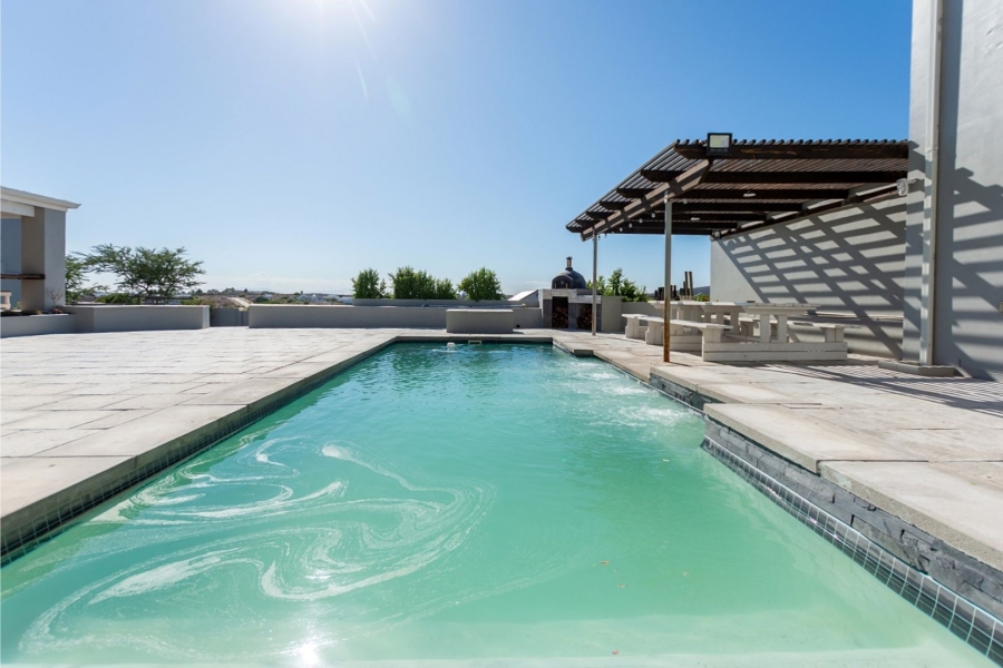 13 Bedroom Property for Sale in Olifantskop Western Cape